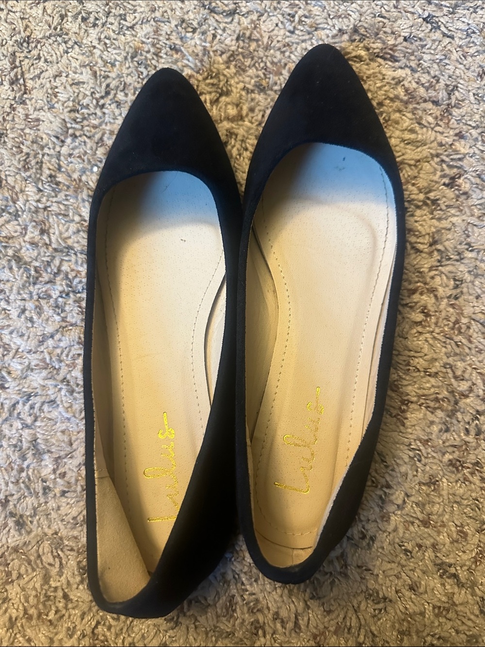 Lulu's Black Pointed-Toe Slip-On Flats